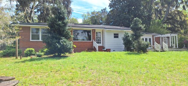 1900 E HOLLY OAKS LAKE Road E, Jacksonville, FL 32225