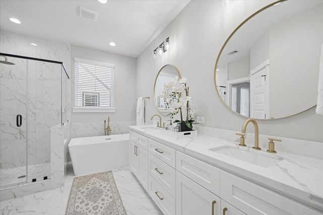 719 Thornton Road E, Houston, TX 77018