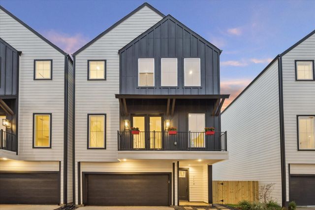 719 Thornton Road E, Houston, TX 77018