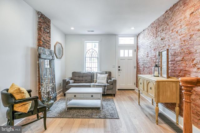 2331 MERCER ST, Philadelphia, PA 19125