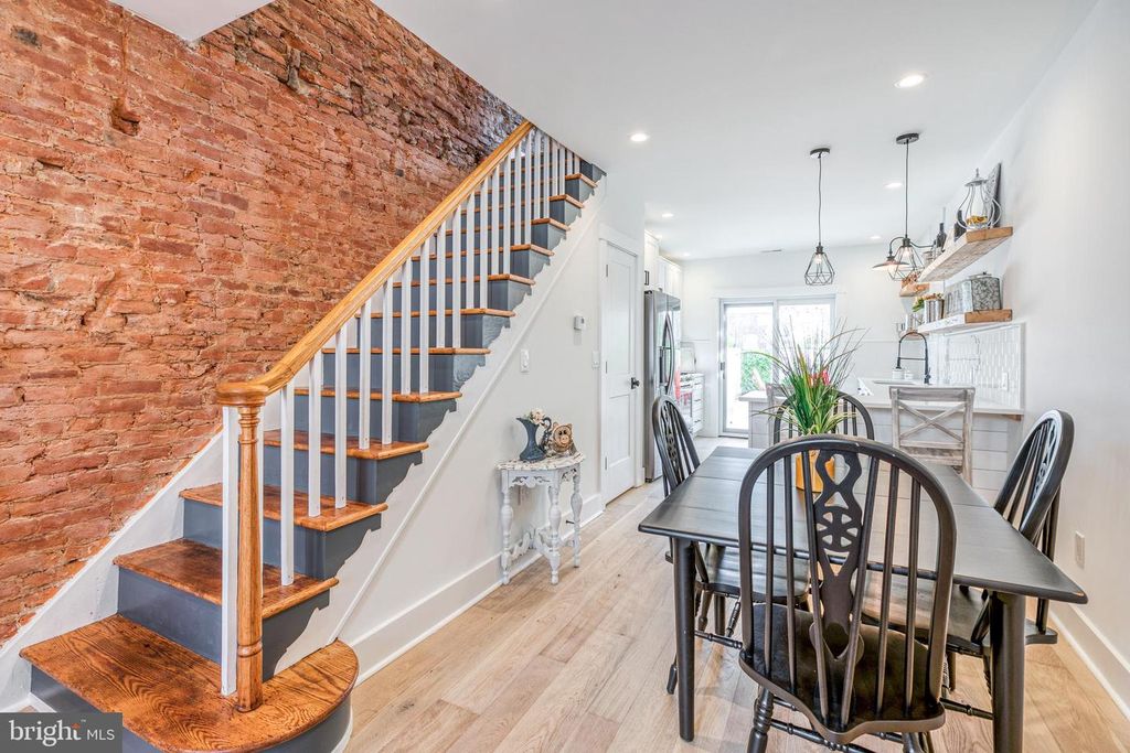 2331 MERCER ST, Philadelphia, PA 19125