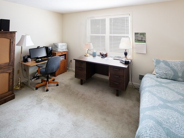 131 Shellback 131T, Mashpee, MA 02649