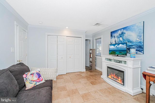 943 JENNIFER LANE, Manahawkin, NJ 08050