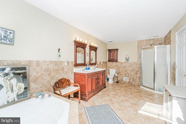 943 JENNIFER LANE, Manahawkin, NJ 08050