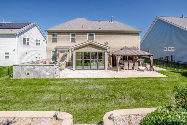 158 Eagles Landing Drive, Mooresville, NC 28117