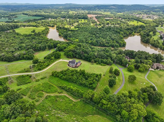 1466 Berea Church Rd, Lebanon, TN 37087