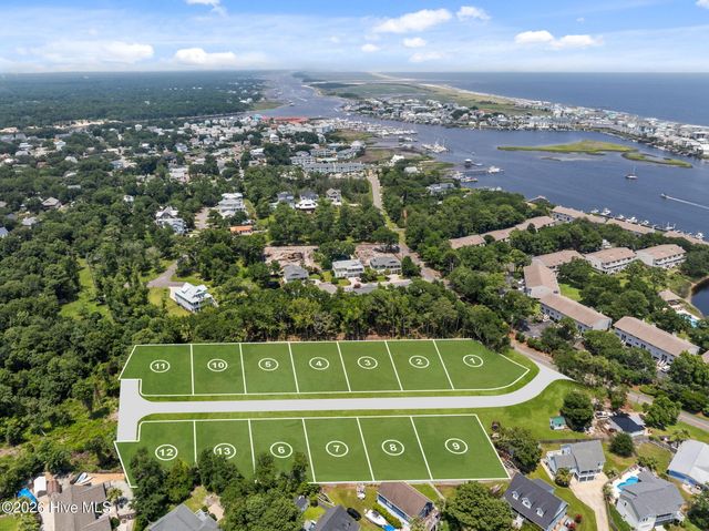 109 Hooks Road, Carolina Beach, NC 28428