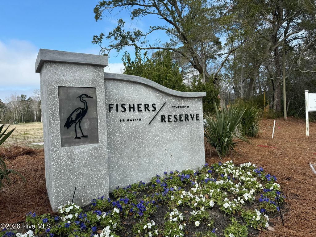 109 Hooks Road, Carolina Beach, NC 28428