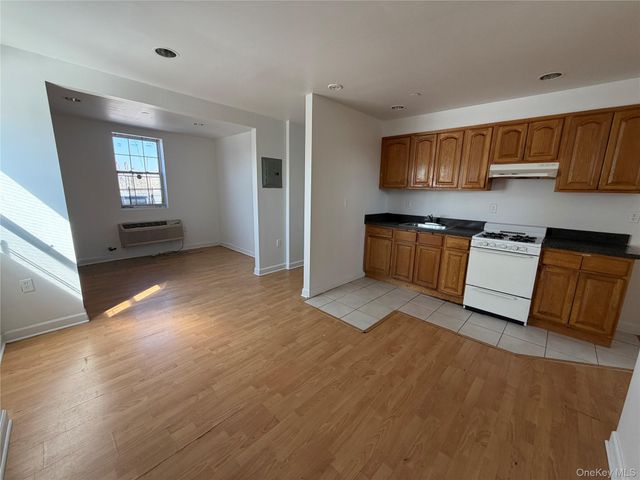2381 Belmont Avenue 6A, Bronx, NY 10458