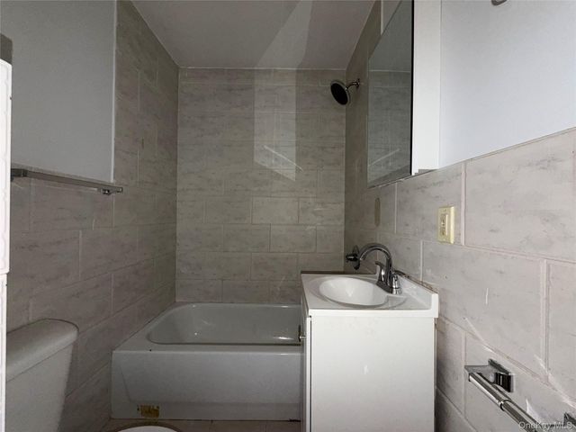 2381 Belmont Avenue 6A, Bronx, NY 10458