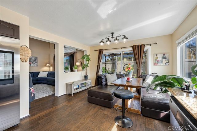 901 Primrose Lane, Corona, CA 92878