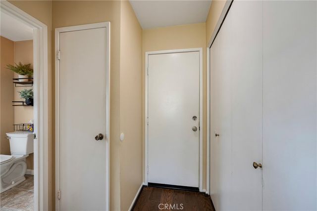 901 Primrose Lane, Corona, CA 92878