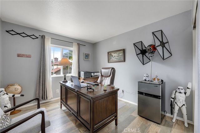 901 Primrose Lane, Corona, CA 92878