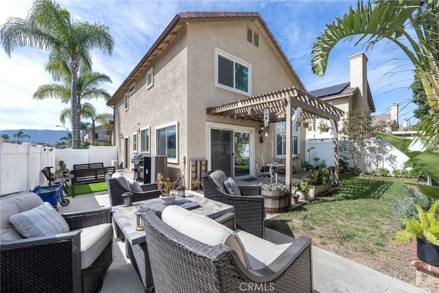 901 Primrose Lane, Corona, CA 92878