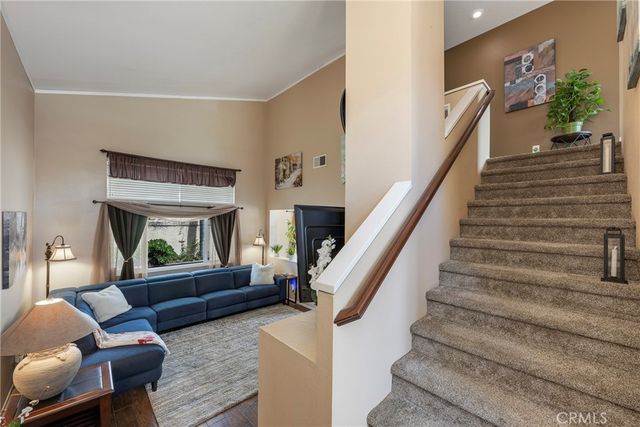 901 Primrose Lane, Corona, CA 92878