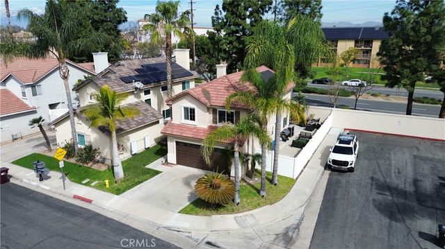 901 Primrose Lane, Corona, CA 92878