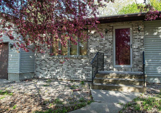 206 NW 24th Street, Waverly, IA 50677