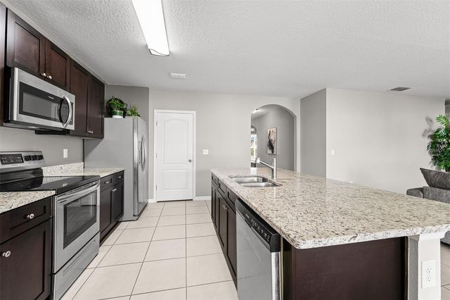 412 ABERDEEN DR DRIVE, Davenport, FL 33896