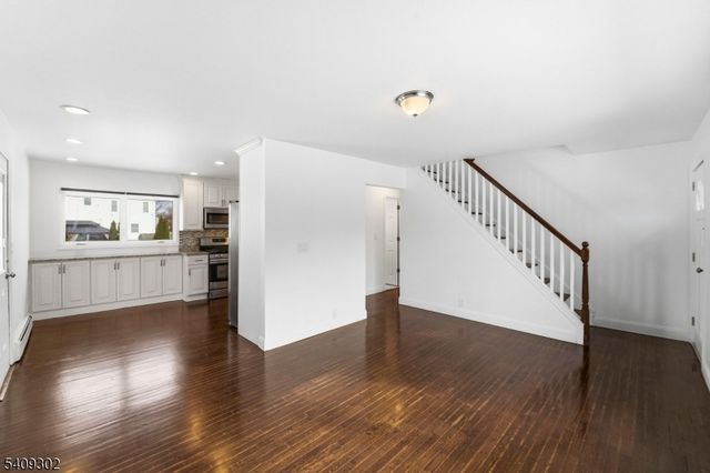 814 Falesky St, Rahway City, NJ 07065