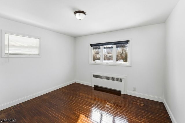 814 Falesky St, Rahway City, NJ 07065