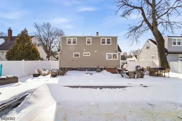 814 Falesky St, Rahway City, NJ 07065