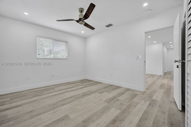 1401 NE 152nd St, North Miami Beach, FL 33162