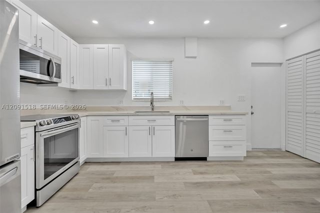 1401 NE 152nd St, North Miami Beach, FL 33162