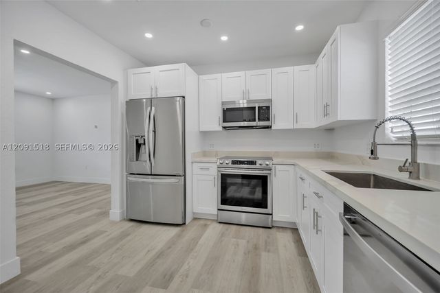 1401 NE 152nd St, North Miami Beach, FL 33162