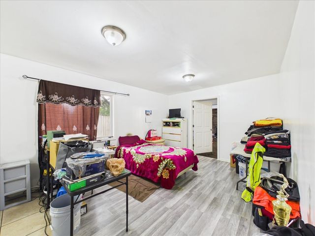 121 Fairway Road, Carpentersville, IL 60110