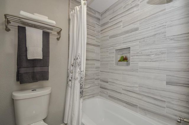 867 Carlingford Lane, Houston, TX 77079