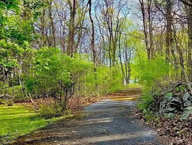 4825 South Mountain Drive, Upper Milford Twp, PA 18049