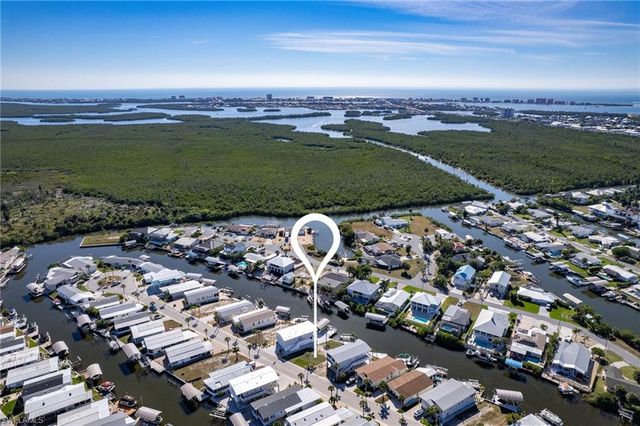 11550 Dogwood LN, Fort Myers Beach, FL 33931