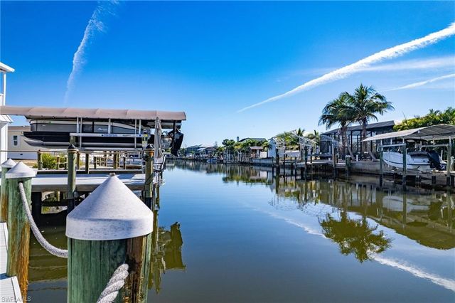 11550 Dogwood LN, Fort Myers Beach, FL 33931