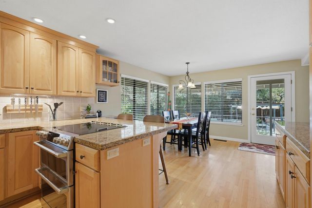 116 Rock Canyon Ct, Folsom, CA 95630