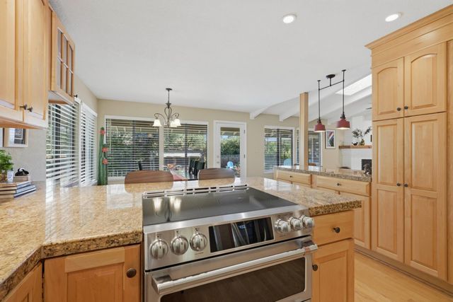 116 Rock Canyon Ct, Folsom, CA 95630