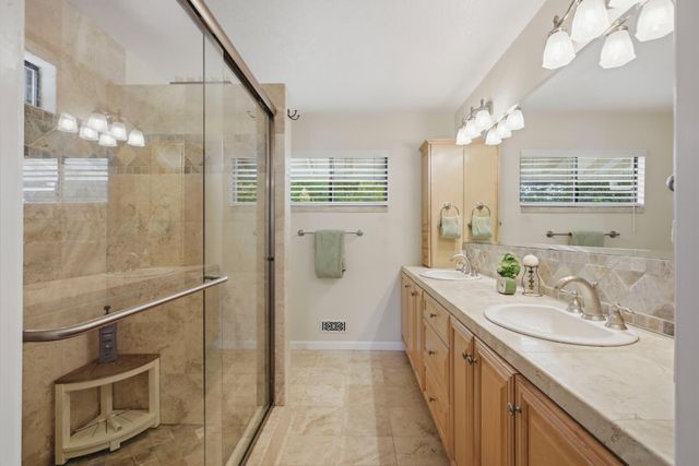 116 Rock Canyon Ct, Folsom, CA 95630