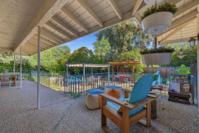 116 Rock Canyon Ct, Folsom, CA 95630