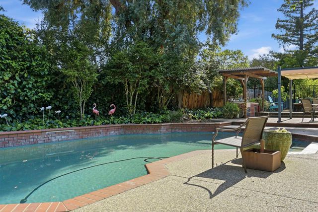 116 Rock Canyon Ct, Folsom, CA 95630