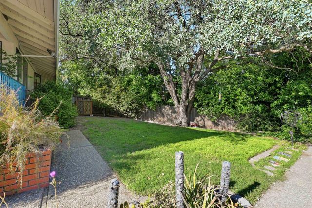 116 Rock Canyon Ct, Folsom, CA 95630