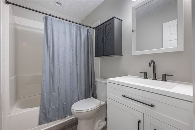 23 Pam Drive, Franklin, OH 45005