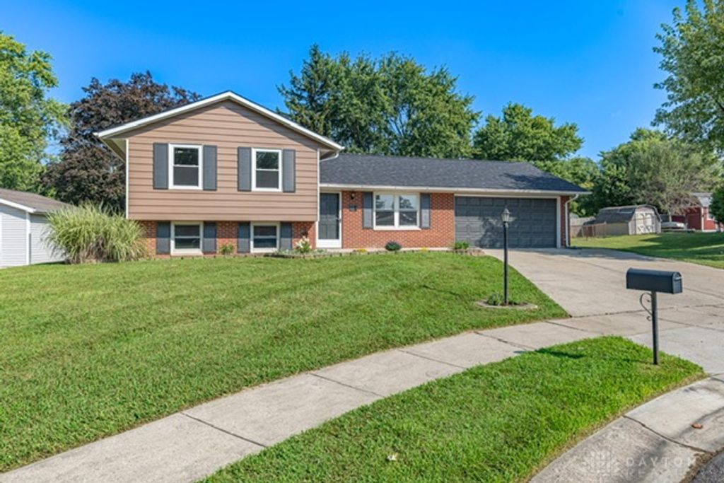 23 Pam Drive, Franklin, OH 45005