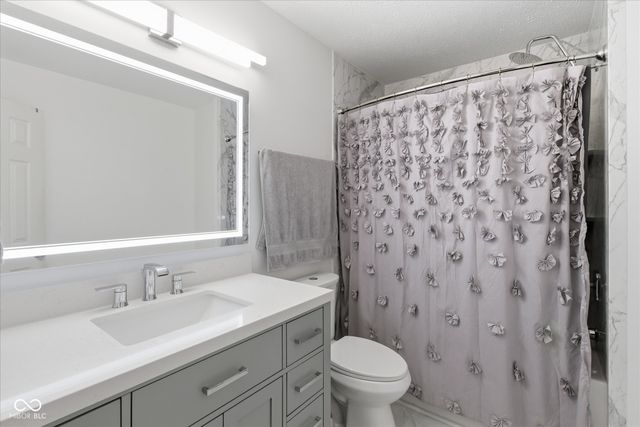 6319 Breezeway Court, Indianapolis, IN 46254