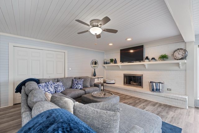 58 EMS T17A Lane, Leesburg, IN 46538