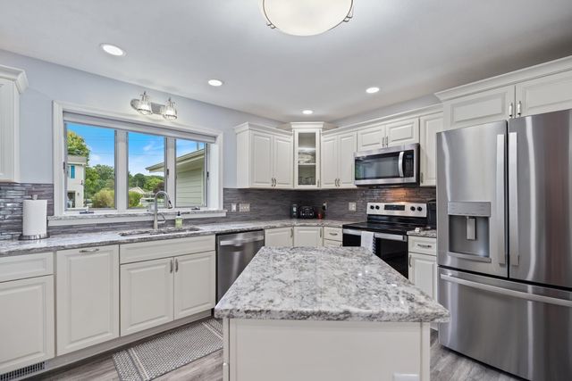 58 EMS T17A Lane, Leesburg, IN 46538