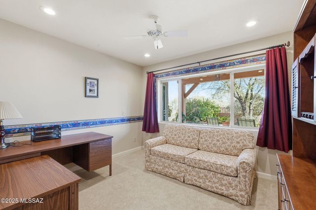 955 S Camino Del Monte, Green Valley, AZ 85614