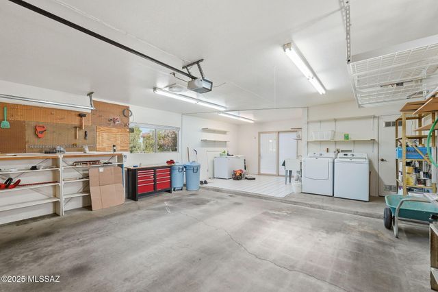 955 S Camino Del Monte, Green Valley, AZ 85614