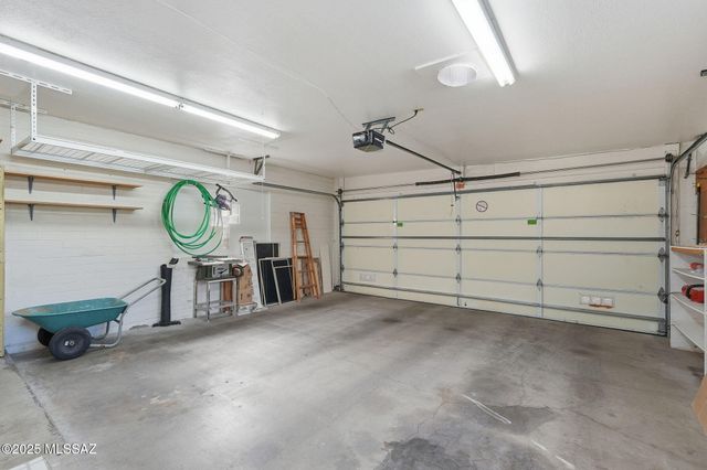 955 S Camino Del Monte, Green Valley, AZ 85614