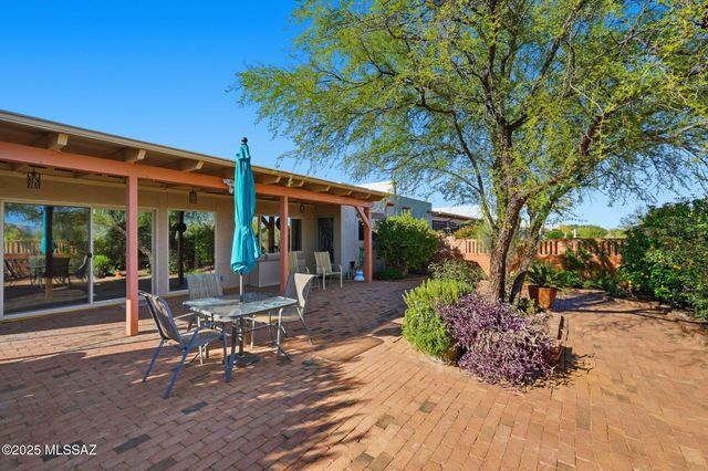 955 S Camino Del Monte, Green Valley, AZ 85614