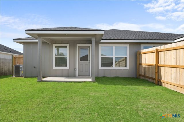 1010 College Avenue, Troy, TX 76579