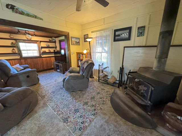 24795 Long Street, Fall River Mills, CA 96028